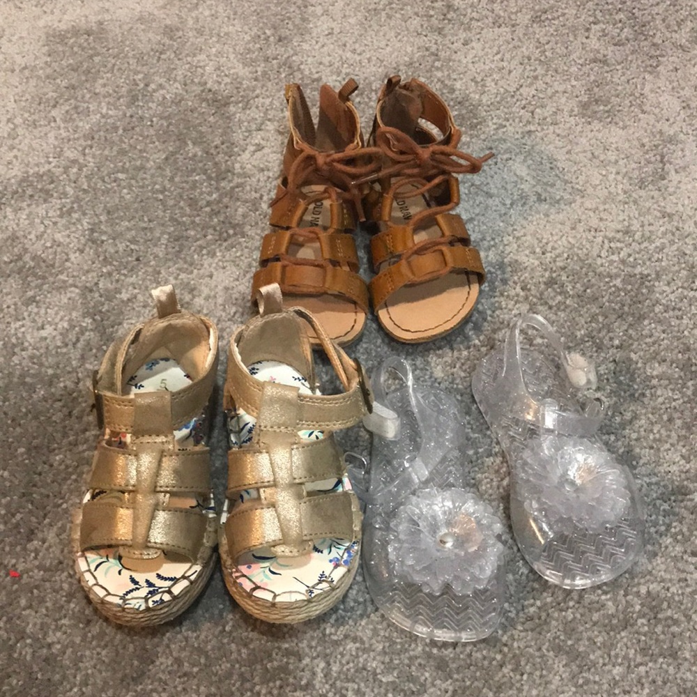 **Bundle of shoes**
